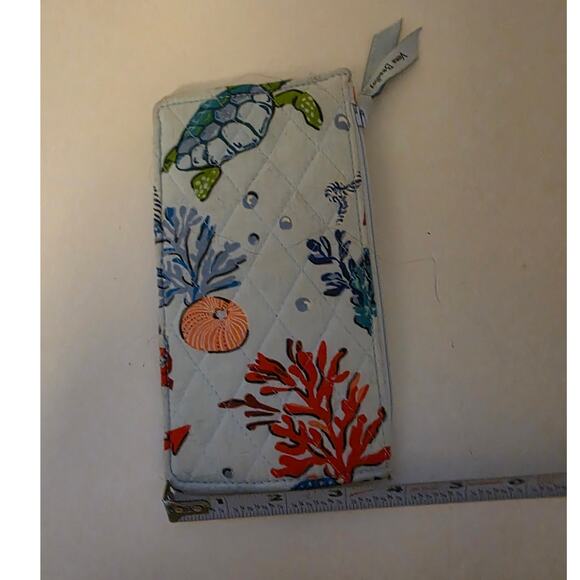 Vera Bradley Quilted Flat Wallet Card Case Turtle Shells Sea Life 7 X 4 - Picture 4 of 5